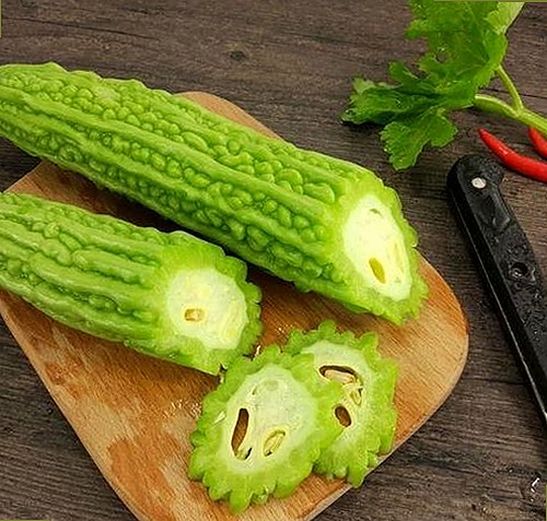 娱乐圈吃瓜群众的幕后故事：他们为何总能抢先爆料？